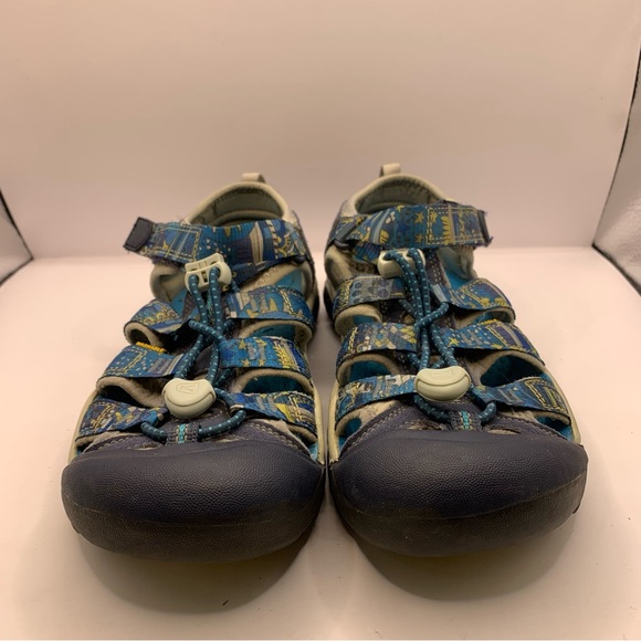 Keen Blue Pattern Washable Hiking Sandals, big boy SZ 3 hiking sandals - Picture 4 of 10